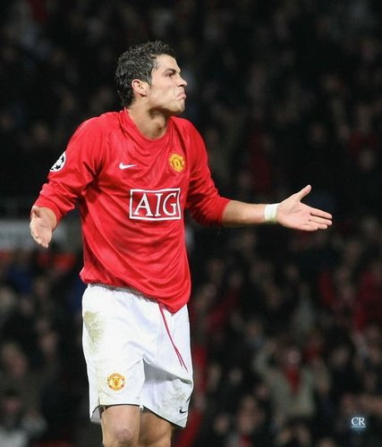 对话英雄联盟工作室负责人与执行制作人：12年后，这款游戏打算怎么继续往下走？