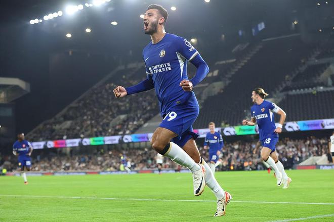 库里迎来重要里程碑！勇士双星均砍30+，却因单调阵容难敌老鹰六人上双