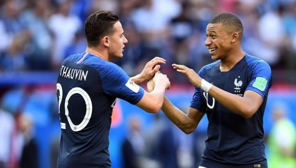 创建你自己的娃娃 《真空管娃娃》预注册开启